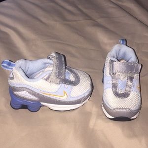 Nike shox infant size 3c